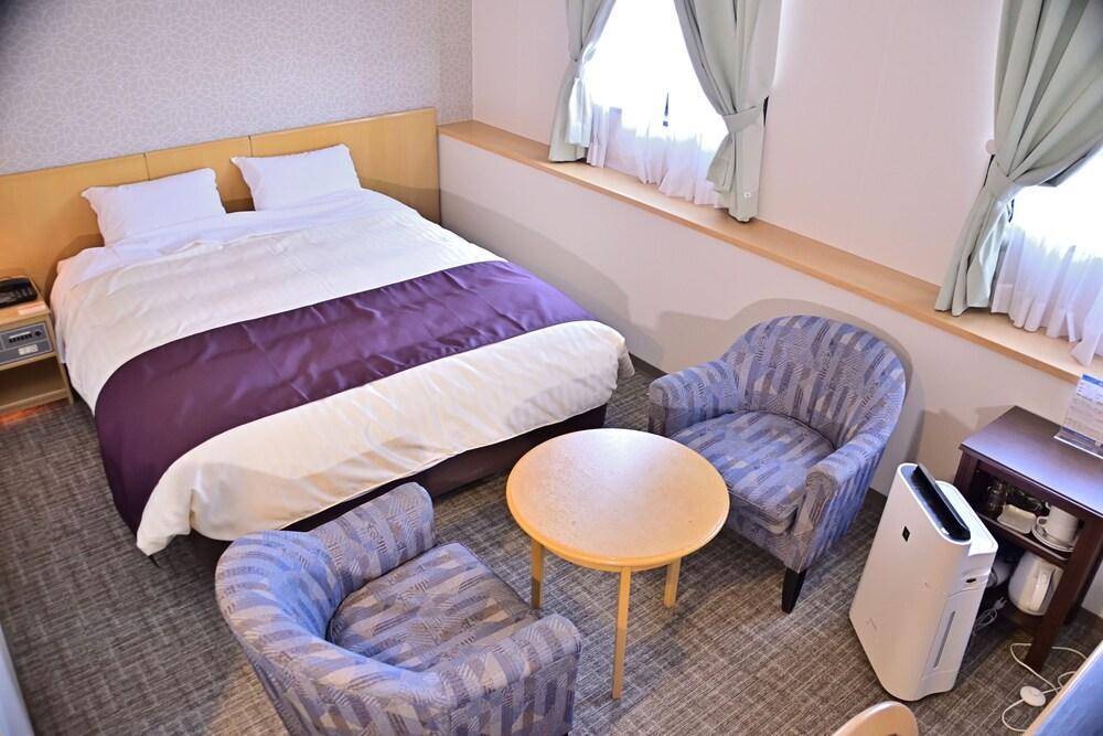 Takasaki Urban Hotel Exterior foto