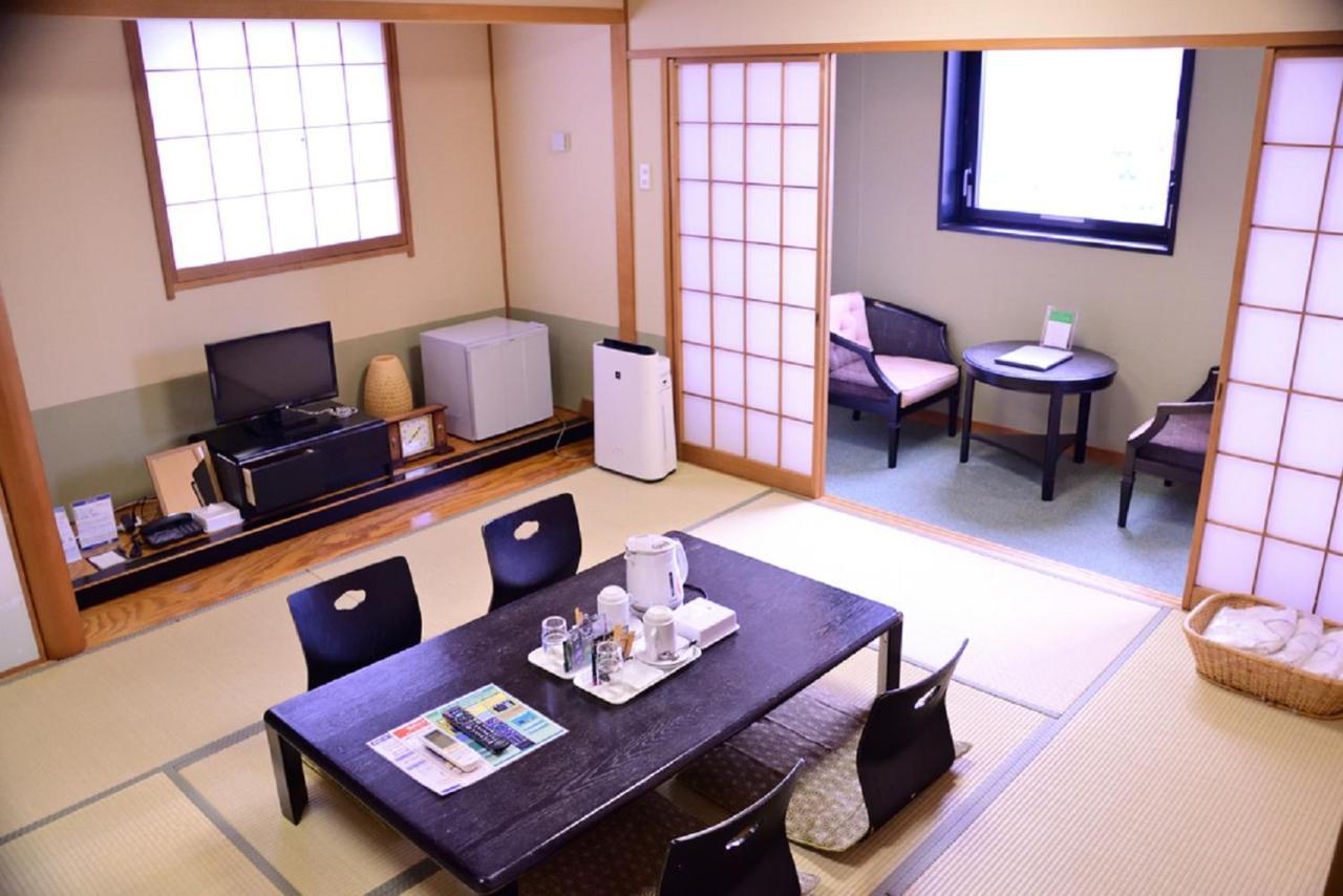 Takasaki Urban Hotel Exterior foto